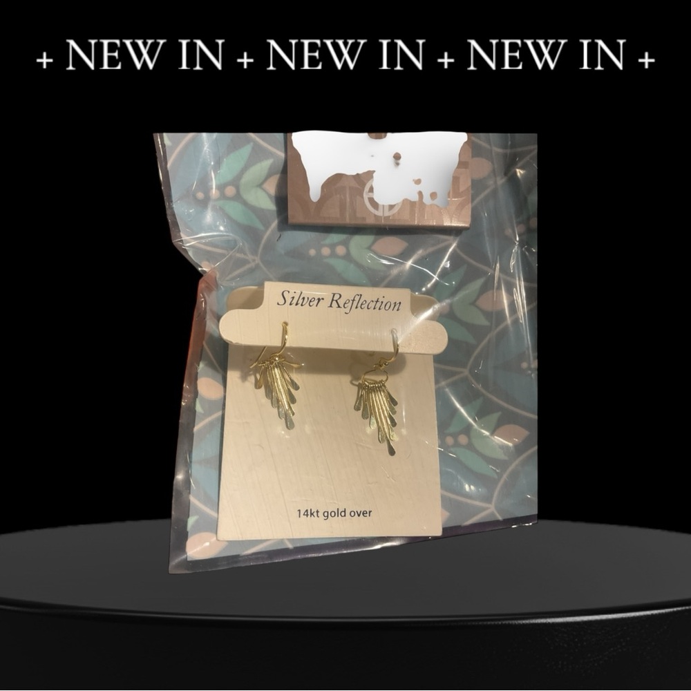 Source Unknown Gold Leaf Earrings